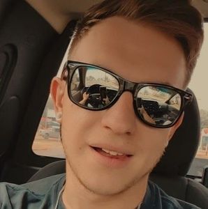 Meet your Posher, Scott